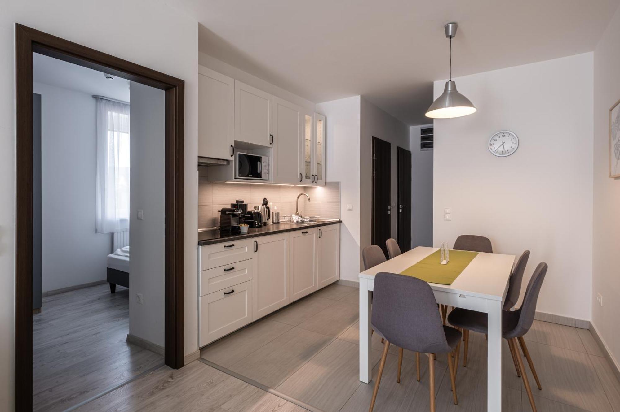 Aranymandula Apartmanok Balatonakali Exterior photo