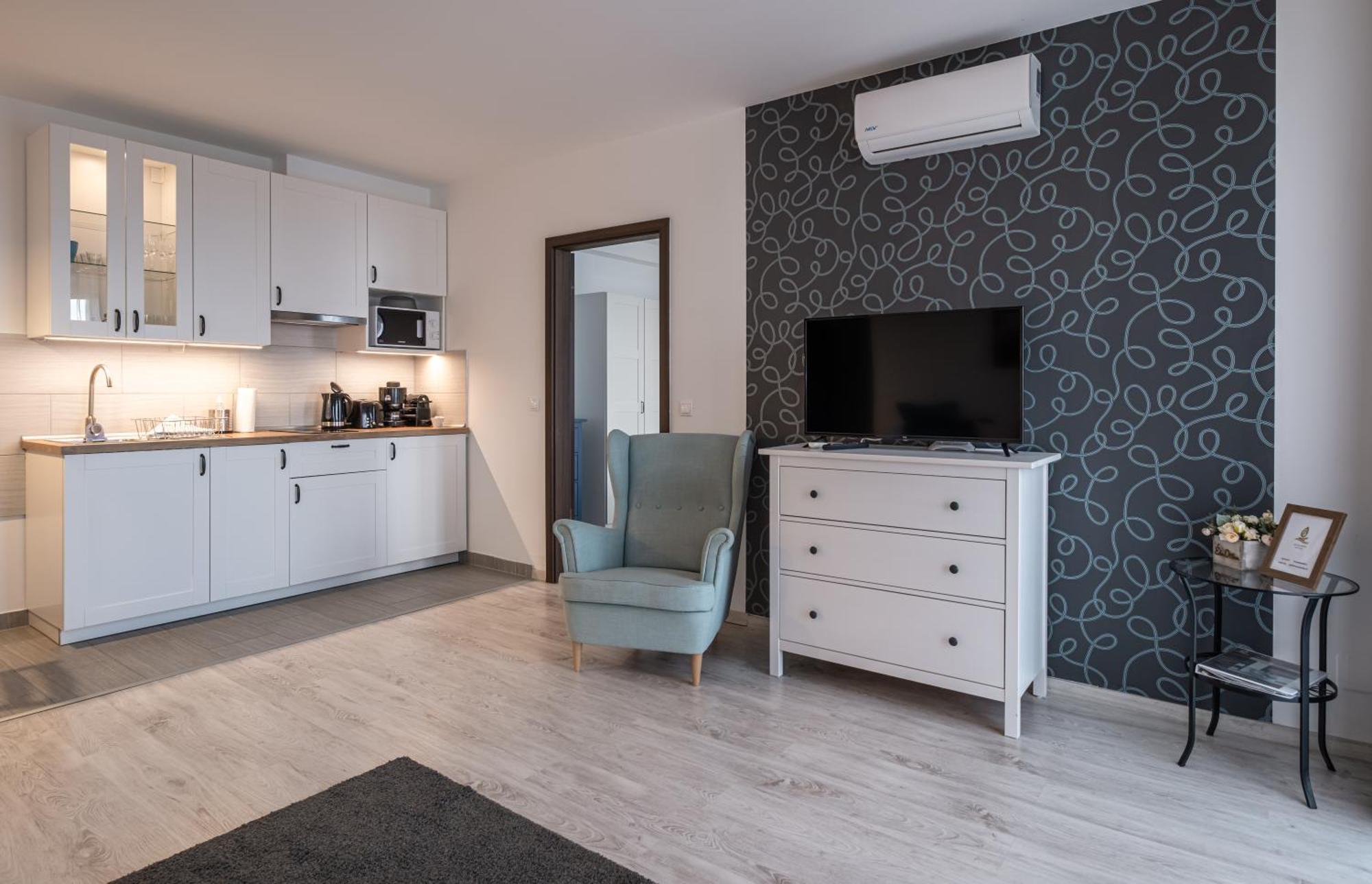 Aranymandula Apartmanok Balatonakali Exterior photo